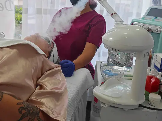 Limpieza facial Agua Star en Spabella Stetic