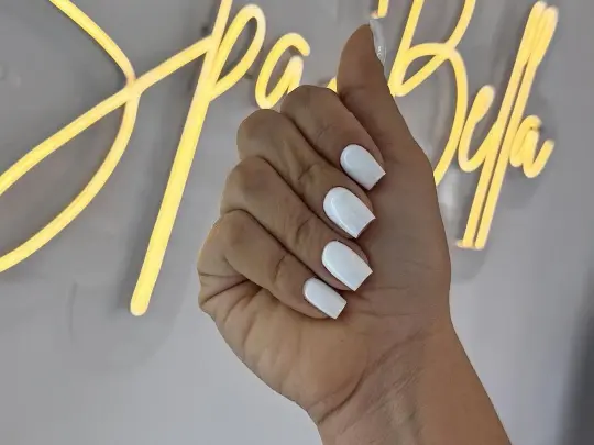 Manicura en Spabella Stetic