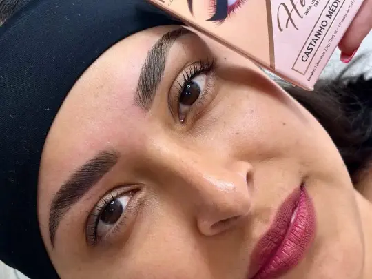 Micropigmentación de cejas y laminación en Spabella Stetic